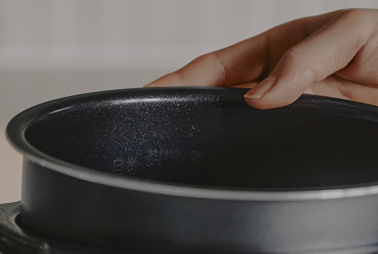 内釜にセラミック(陶器)素材のコーティング