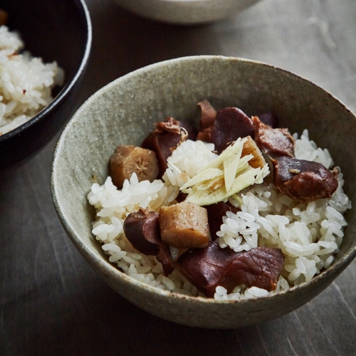 ざく切りごぼうと砂肝の炊き込みごはん