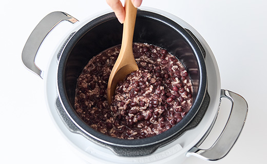 やさしくかき混ぜる